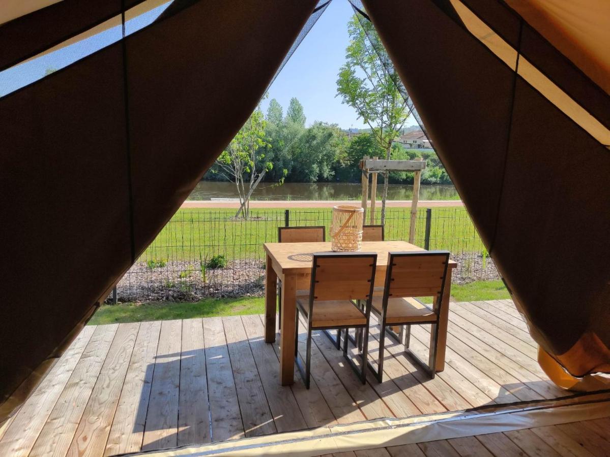 Tente Lodge Pour 5 Personnes En Bordure De La Riviere Allier Au Sein D'Un Petit Camping Saint-Yorre Экстерьер фото